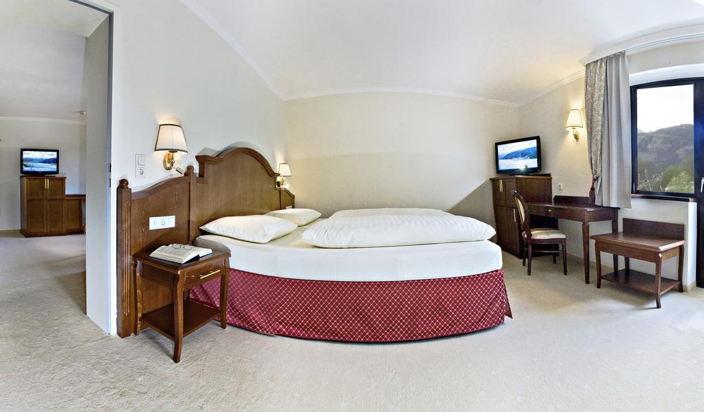 Hotel Berner ツェル アム ゼー エクステリア 写真
