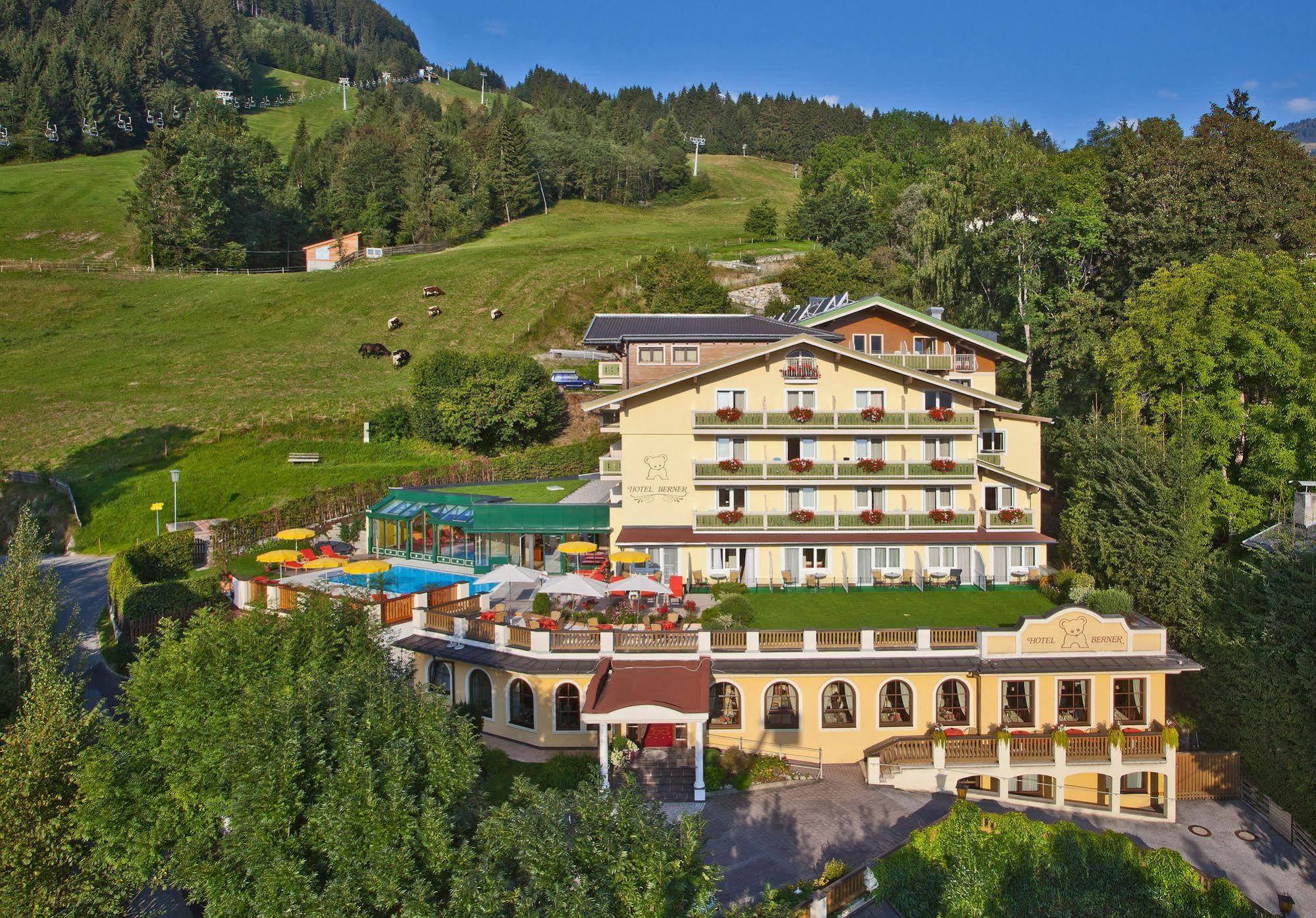 Hotel Berner ツェル アム ゼー エクステリア 写真