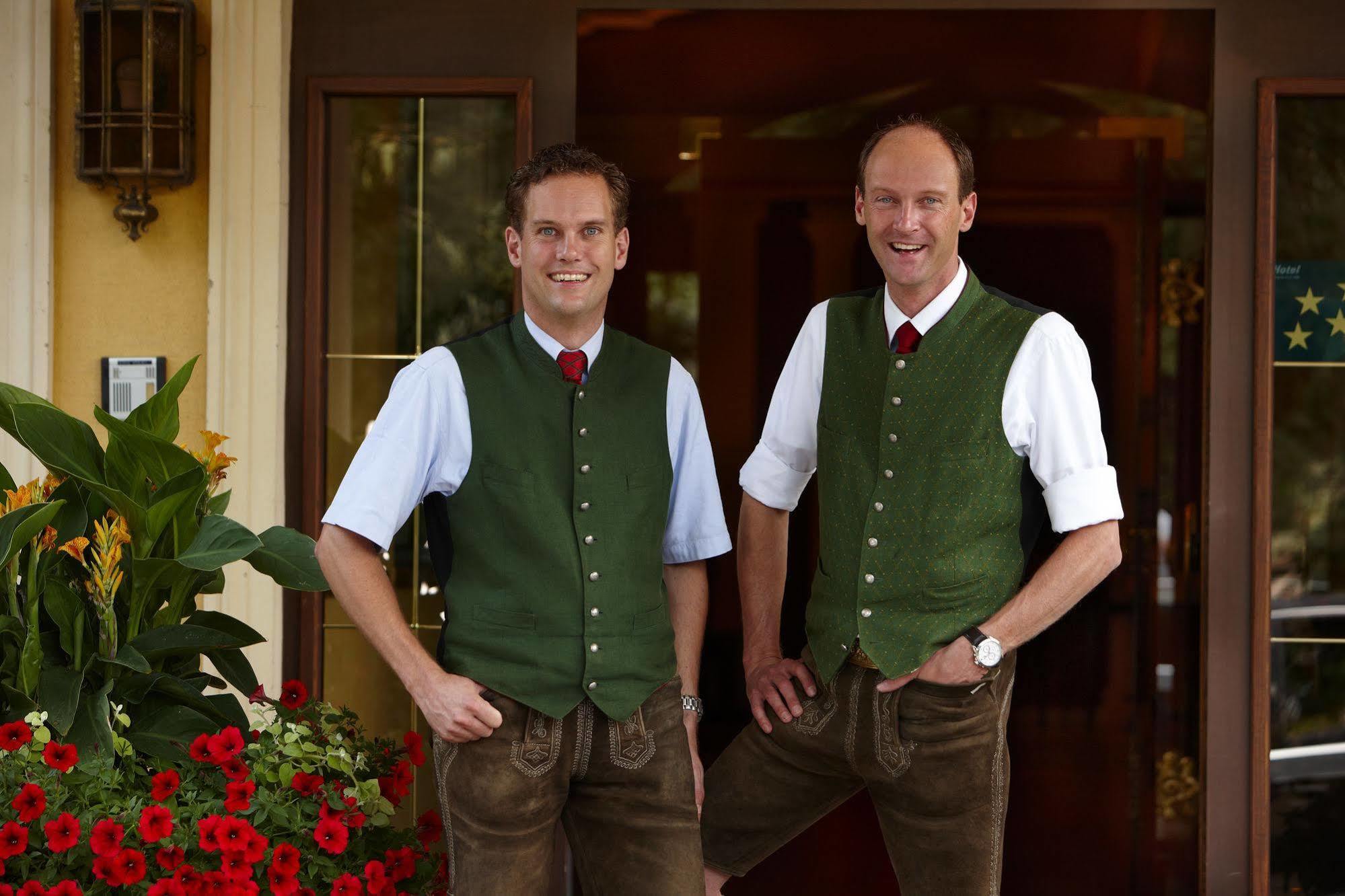 Hotel Berner ツェル アム ゼー エクステリア 写真