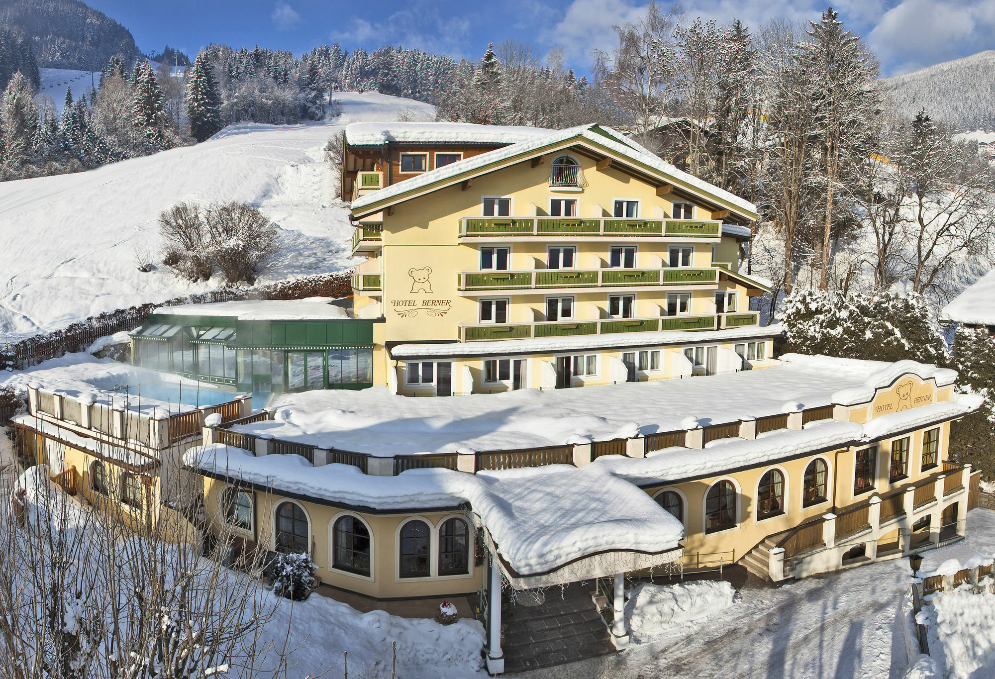 Hotel Berner ツェル アム ゼー エクステリア 写真